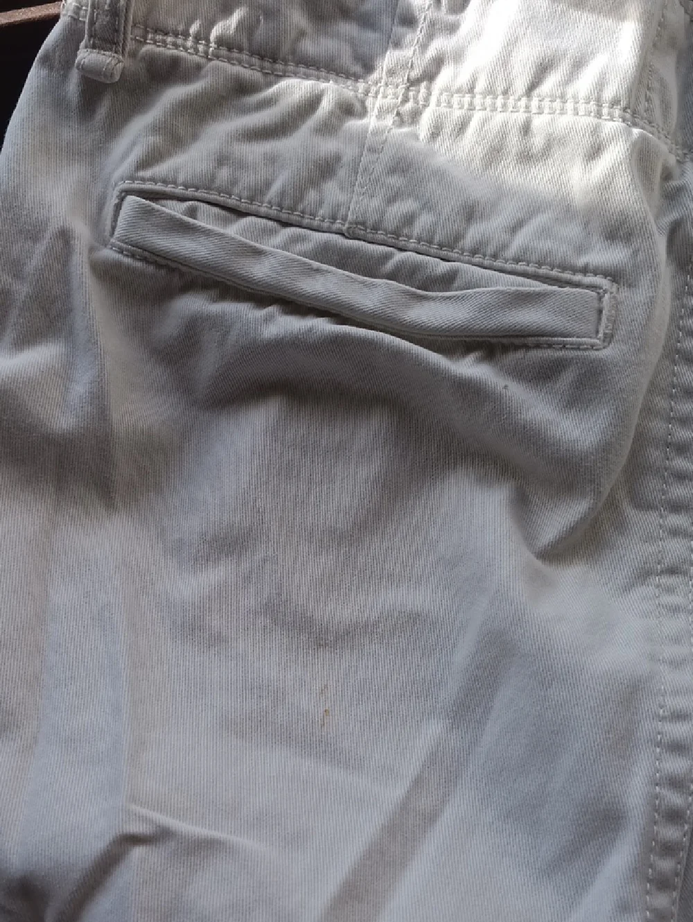 American Eagle Outfitters Relaxed Khakis White